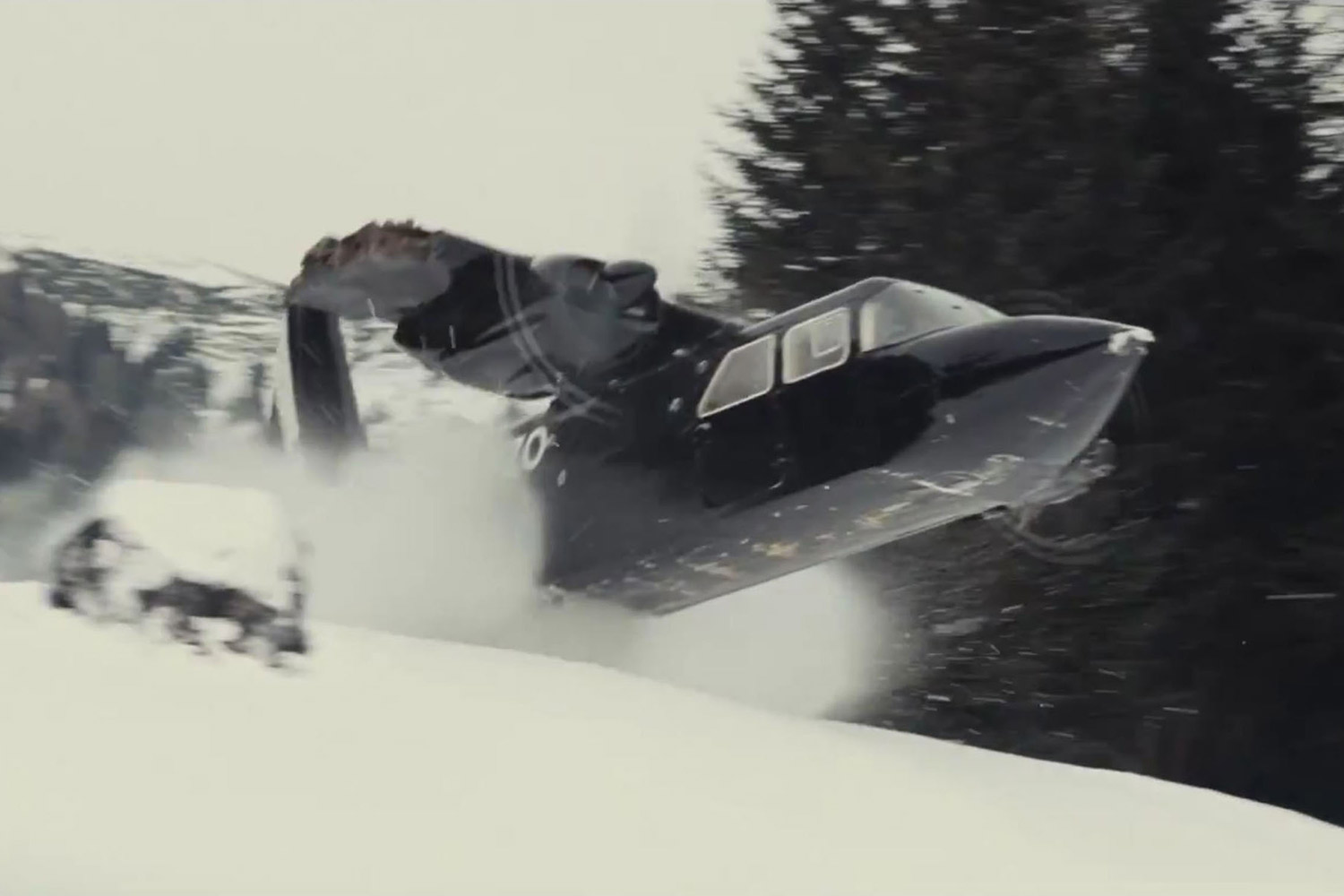 First look at premiere trailer for new James Bond movie Spectre.