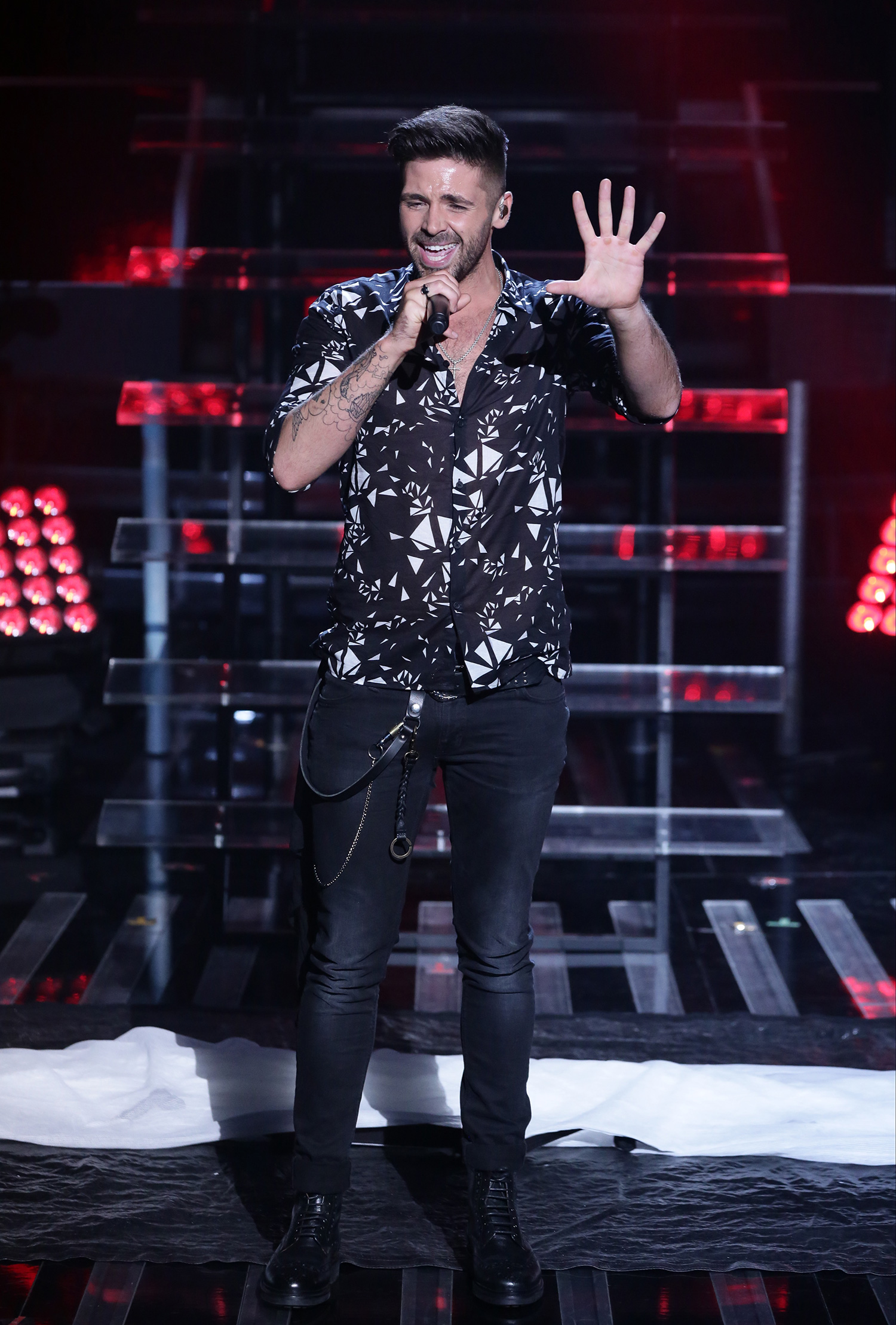 *** MANDATORY BYLINE TO READ: Syco / Thames / Corbis *** X Factor Live Finals, London, Britain - 31 October 2015 Pictured: Ben Haenow Ref: SPL1166232 311015 Picture by: Syco/Thames/Corbis/Dymon¿d