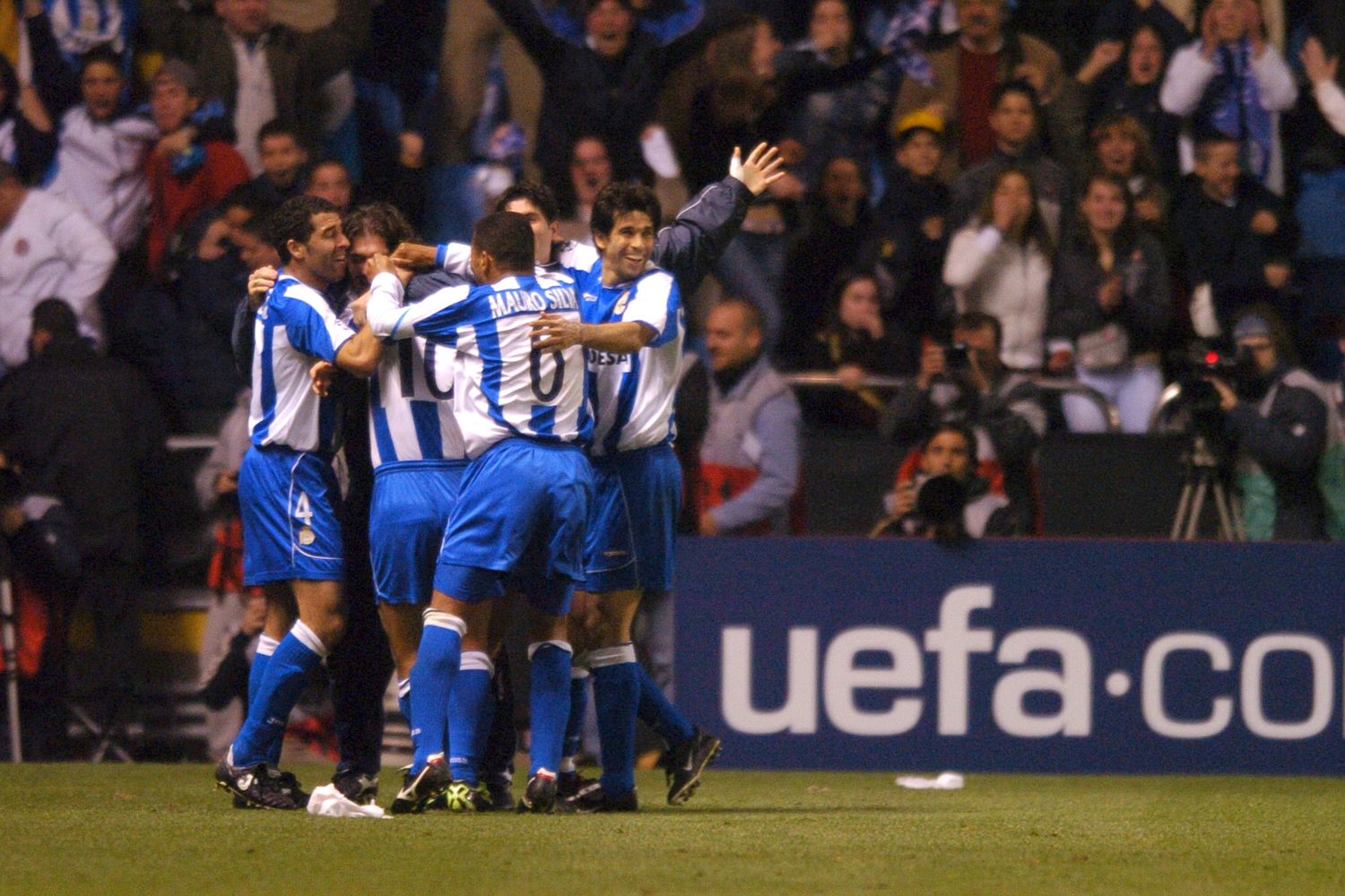 Deportivo celebrate after completing a remarkable comeback against Milan