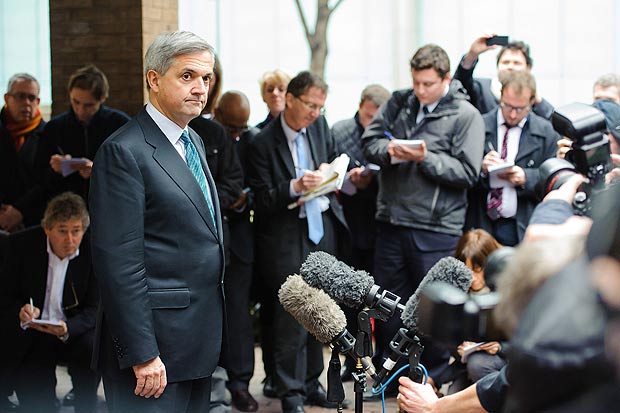 Former Energy Secretary Chris Huhne speaks to the media outside Southwark Crown Court, in central London, after pleading guilty to perverting the course of justice.