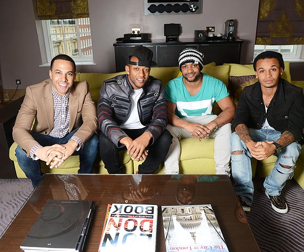 Gordon Smart interviews JLS