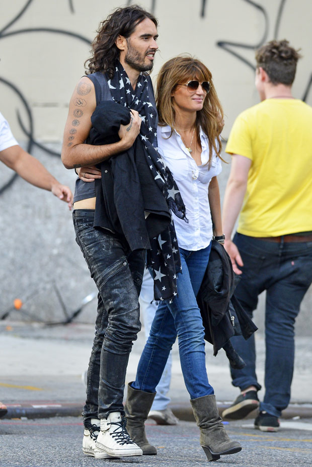 104794, NEW YORK, NEW YORK - Sunday September 15, 2013. Russell Brand and Jemima Khan are seen with their arms around each other in the East Village of New York City. Photograph: Â© PacificCoastNews.com **FEE BE AGE AGREED PRIOR TO USAGE** **E-TABLET/IPAD & MOBILE PHONE APP PUBLISHING REQUIRES ADDITIONAL FEES** LOS ANGELES OFFICE: +1 310 822 0419 LONDON OFFICE: +44 20 8090 4079