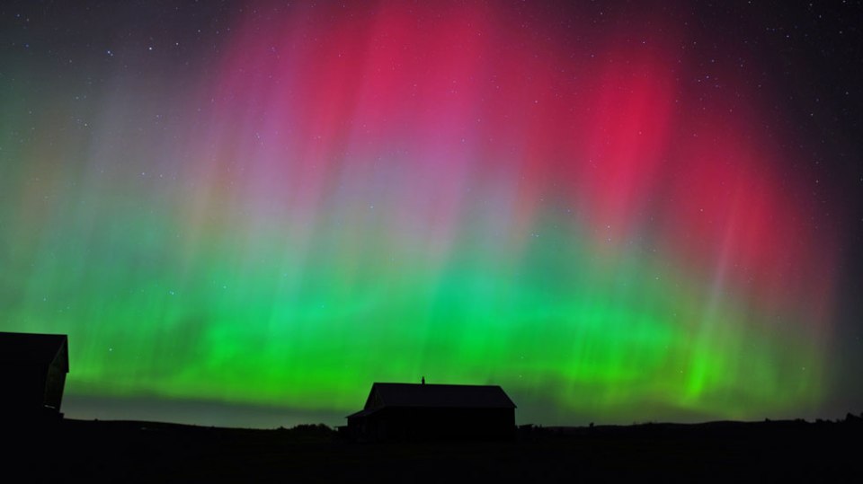  Northern lights over Maine, US