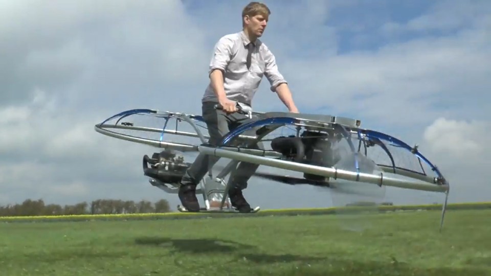  REMEMBER the Speeders used by Luke Skywalker in Star Wars: Episode VI - Return of the Jedi? Colin Furze made one!