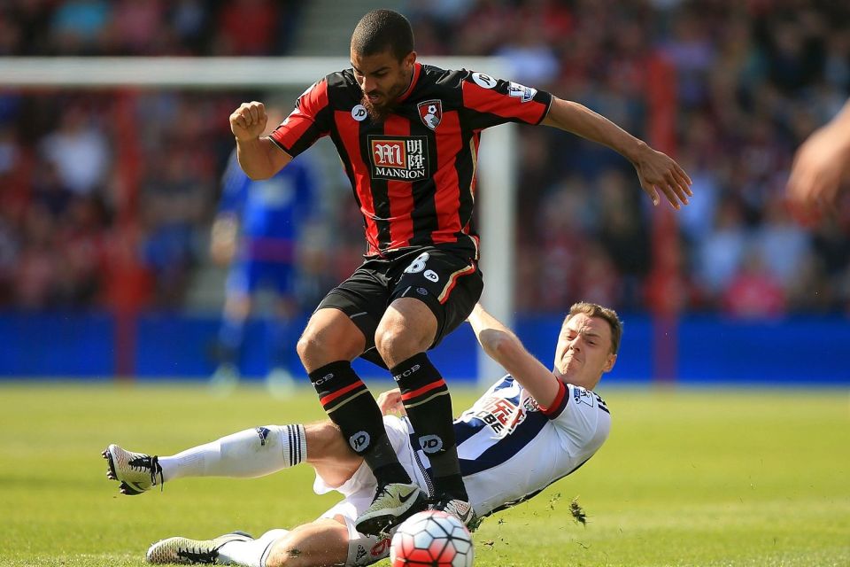  Lewis Grabban has flopped on his return to Bournemouth