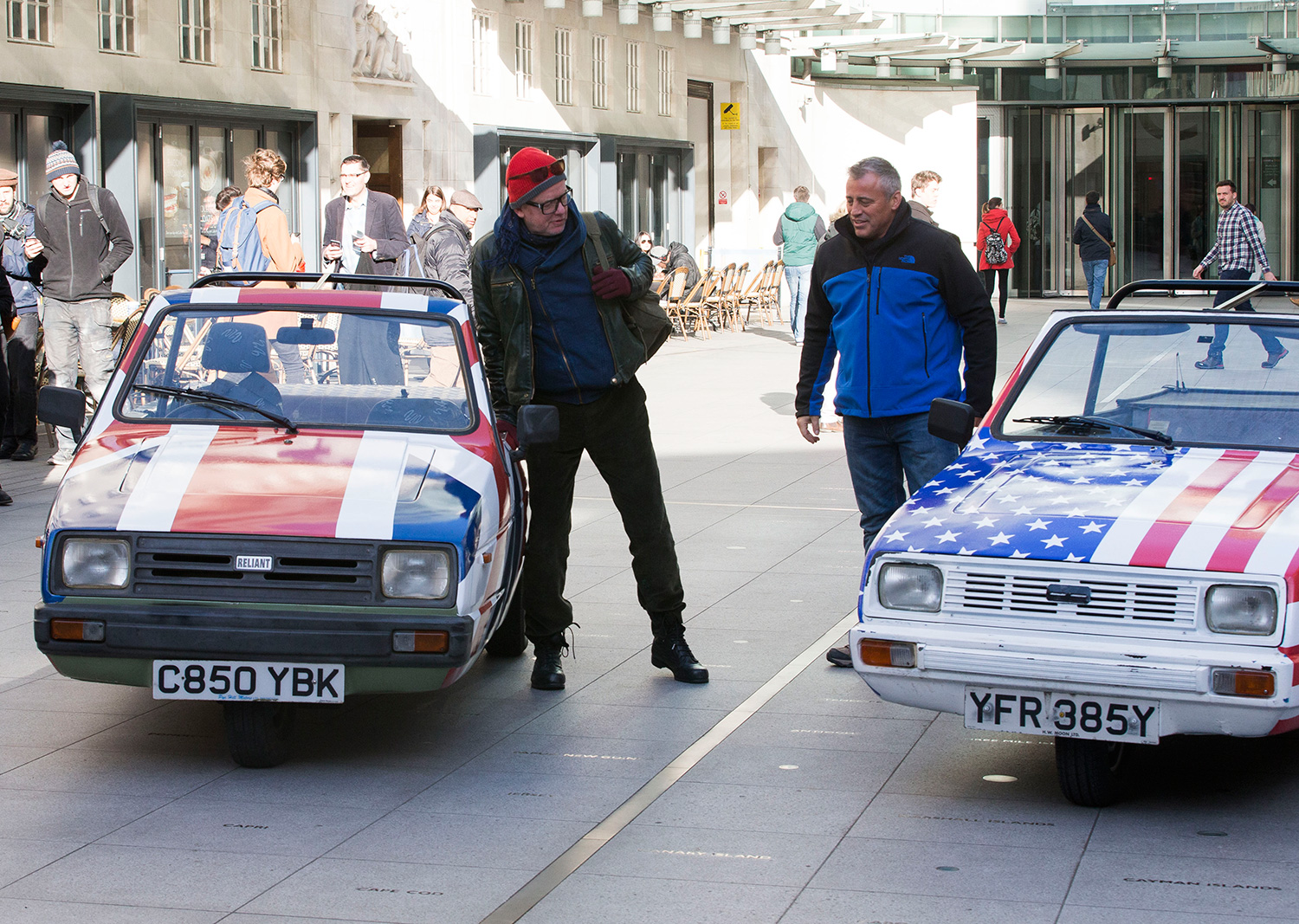 Pic Doug Seeburg New Top Gear hosts Chris Evans and Matt Le Blanc set off in Robin Relients on their first road trip from BBC HQ