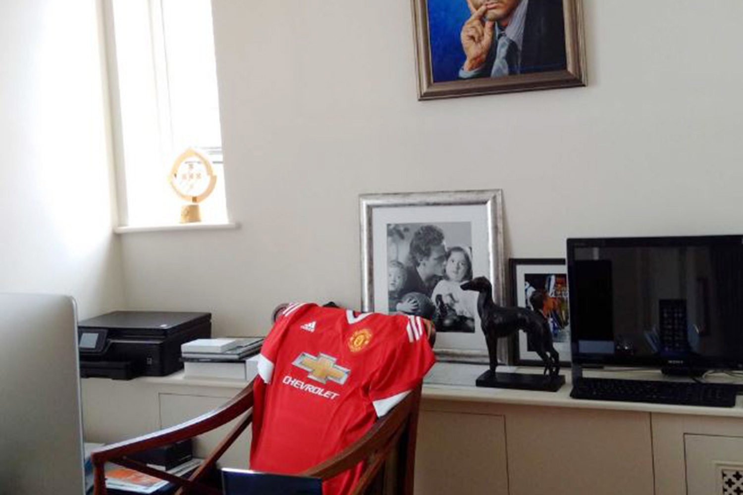 Jose Mourinho office