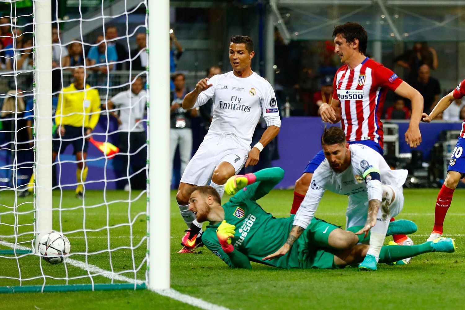 Sergio Ramos scores an early opener for Real Madrid