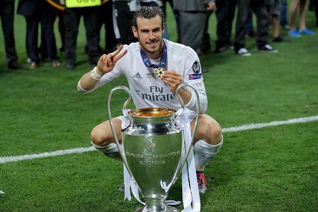  Bale - the world's most expensive player - celebrates with his second Champions League