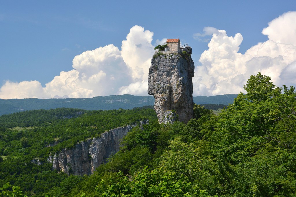 Katskhi Pillar