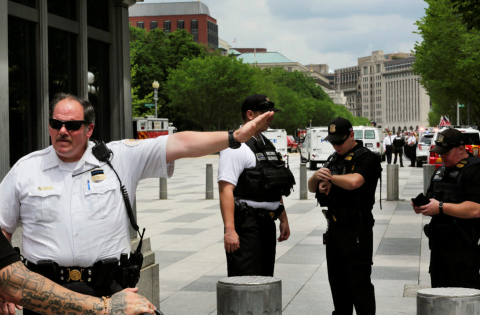 Cops held the White House on lockdown for around three hours this afternoon