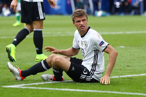  Thomas Muller. Nice bloke. Loathsome face.