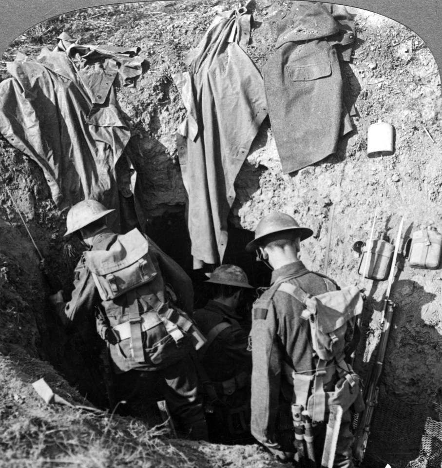  Trench warfare saw British troops fight off sniper fire, incoming shells and night raids by German troops. But often the biggest problems for troops were the ravages of lice, rats and boredom