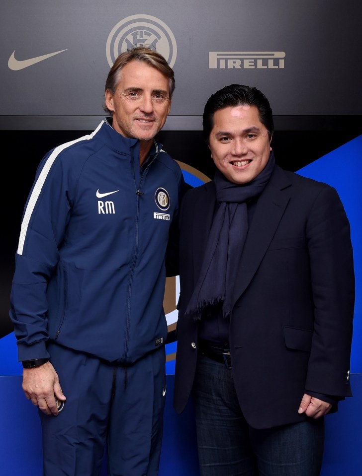  Roberto Mancini pictured with Inter Milan's majority shareholder Erick Thohir (R)