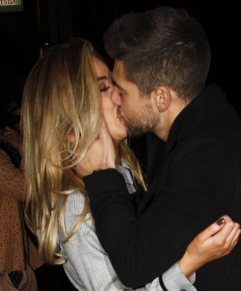  Nicola has been all loved up with MIC hunk Alex Mytton until recently