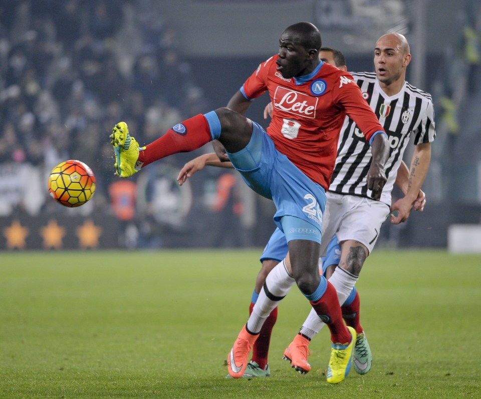  Chelsea and Everton target Kalidou Koulibaly in action for Napoli