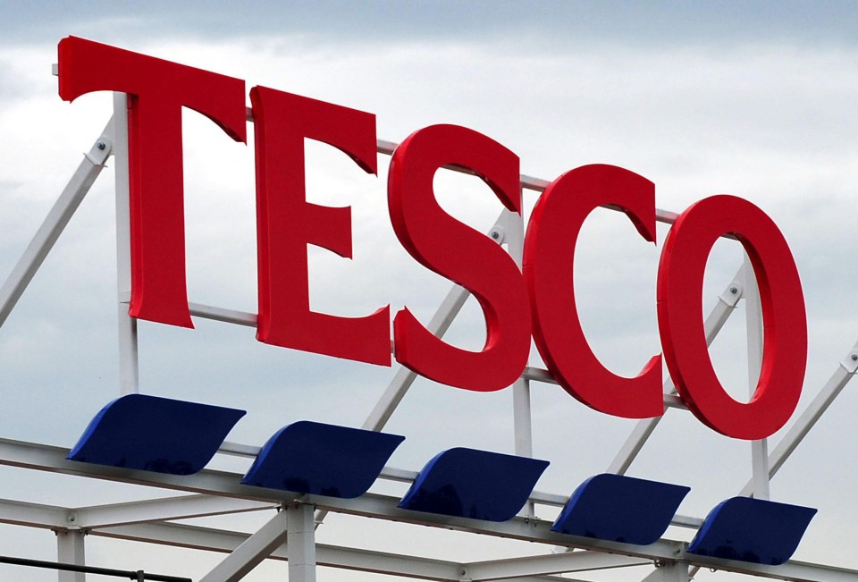  More than 800 Tesco stores will now offer free fruit to kids shopping with their parents