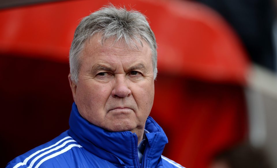  Former England manager Steve McClaren has backed former Chelsea and Russia Guus Hiddink to get his former post after Roy Hodgson's departure