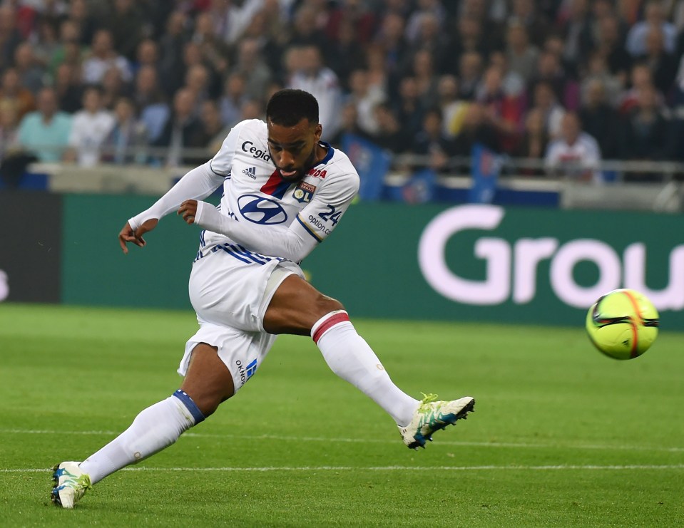 West ham have been told to find £40m for France forward Alexandre Lacazette