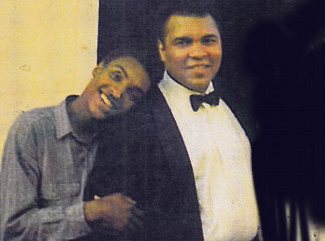  Muhammad Ali Jr with his father who he never had a close relationship with