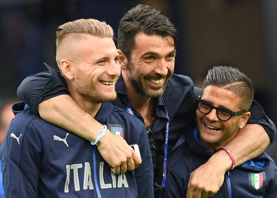 Gigi Buffon visits the Lyon stadium with Ciro Immobile and Lorenzo Insigne