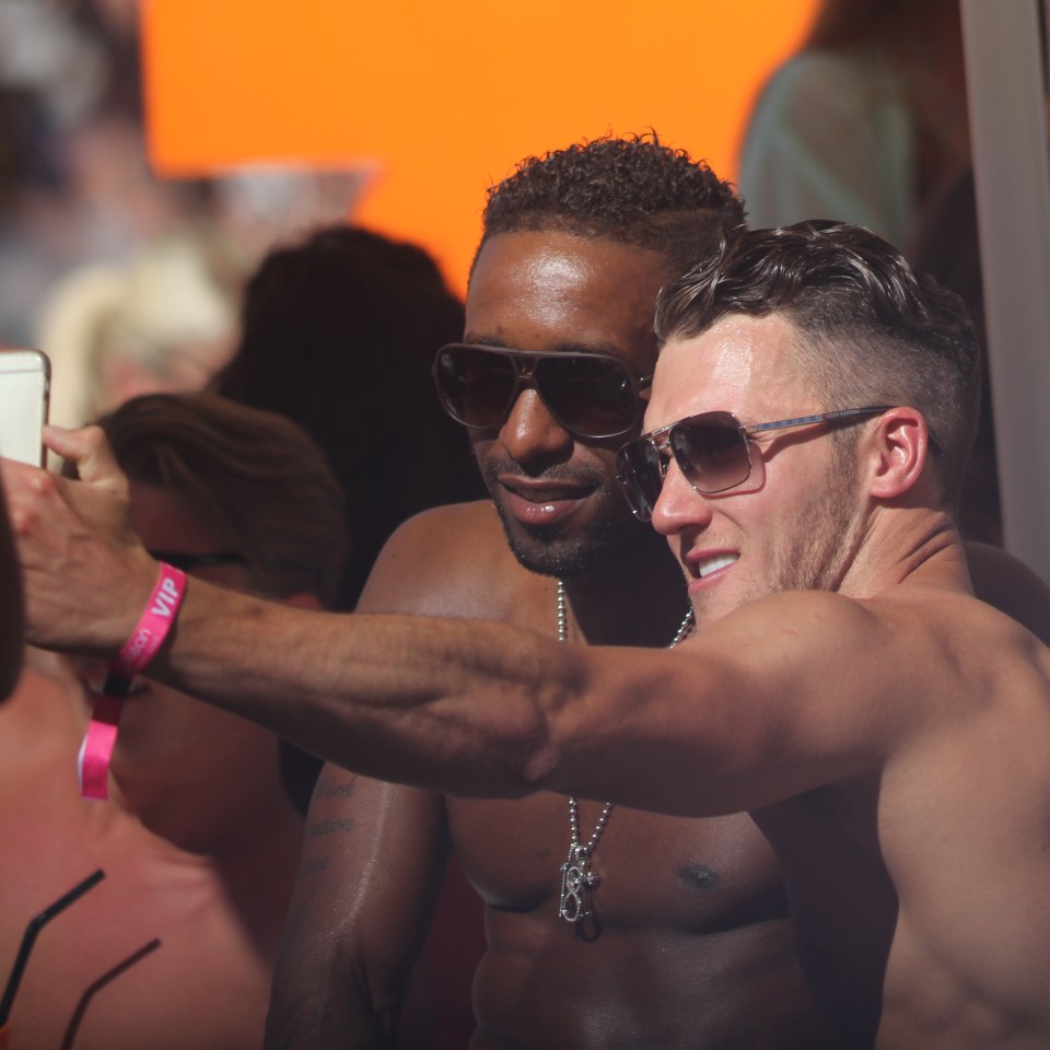  Jermain Defoe poses for a selfie as he relaxes after a long season with Sunderland