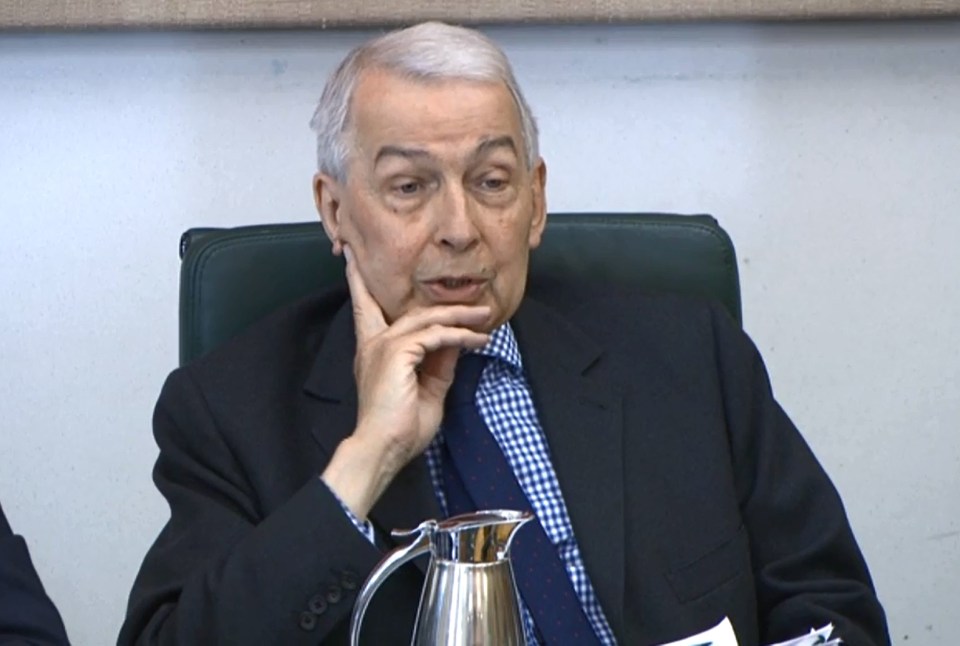  Frank Field MP has voiced his strong views that Corbyn should no longer be leader of the Labour Party