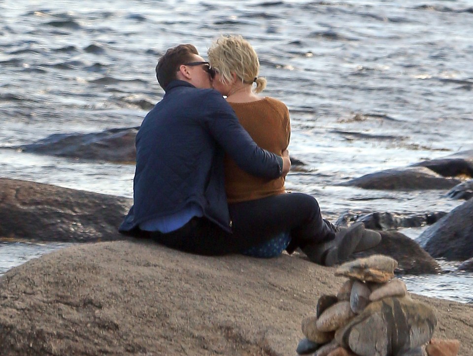  Taylor and Tom were spotted kissing just two weeks after she split from Calvin Harris