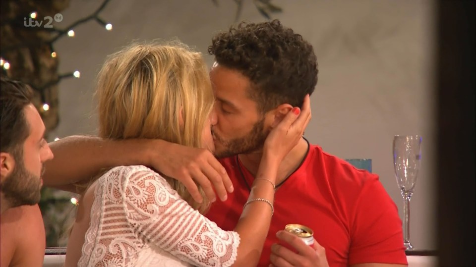  Zara snogged Coronation Street actor Ryan Thomas’ brother Scott