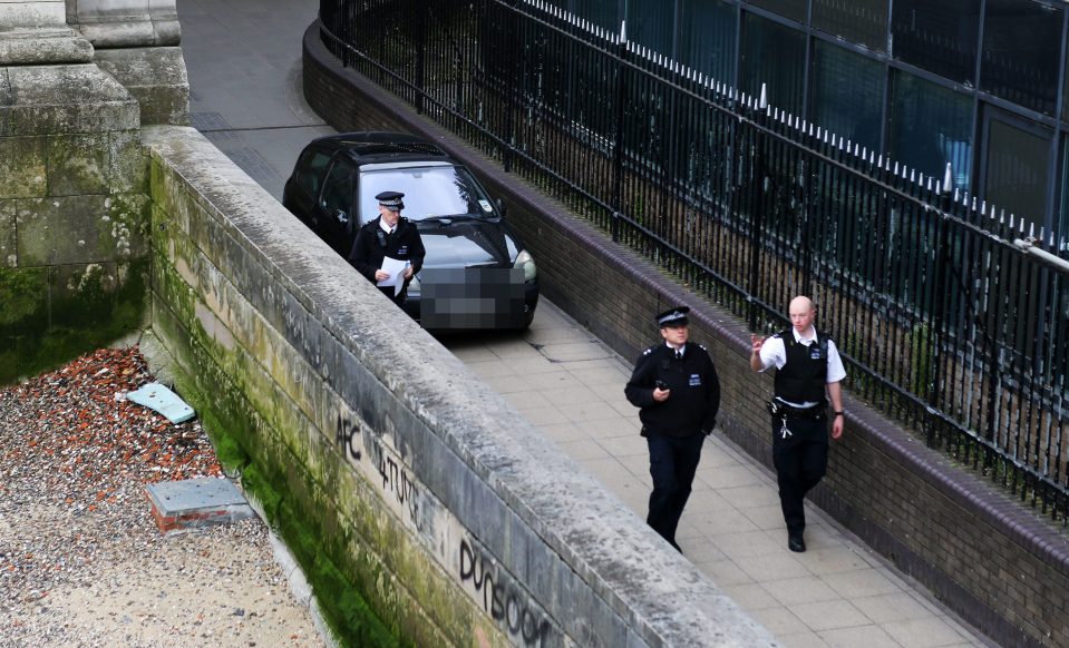 Car found on Blackfriars footpath, London, UK - 16 Jun 2016