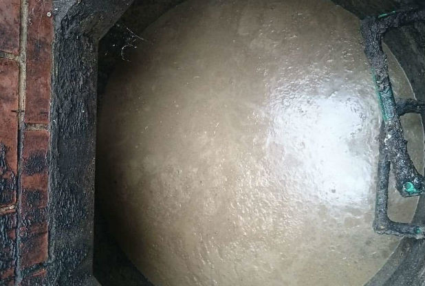  The giant fatberg discovered in South Hykeham, Lincolnshire, was estimated to be as big as a transit van