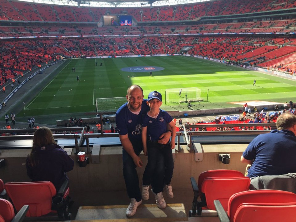  Dan and his son made it to Wembley thanks to fans on social media