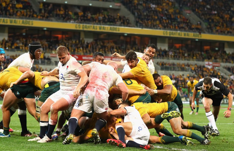  Stephen Moore brings Australia back into the game with first-half try