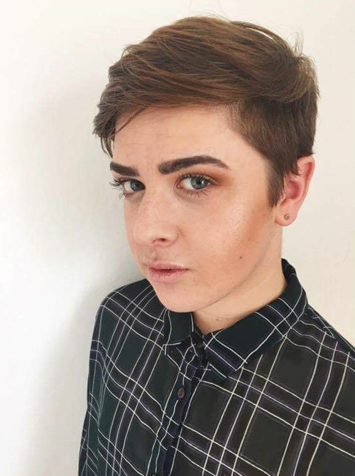 Conor weasrs light make-up for pageants but says it is not about body image