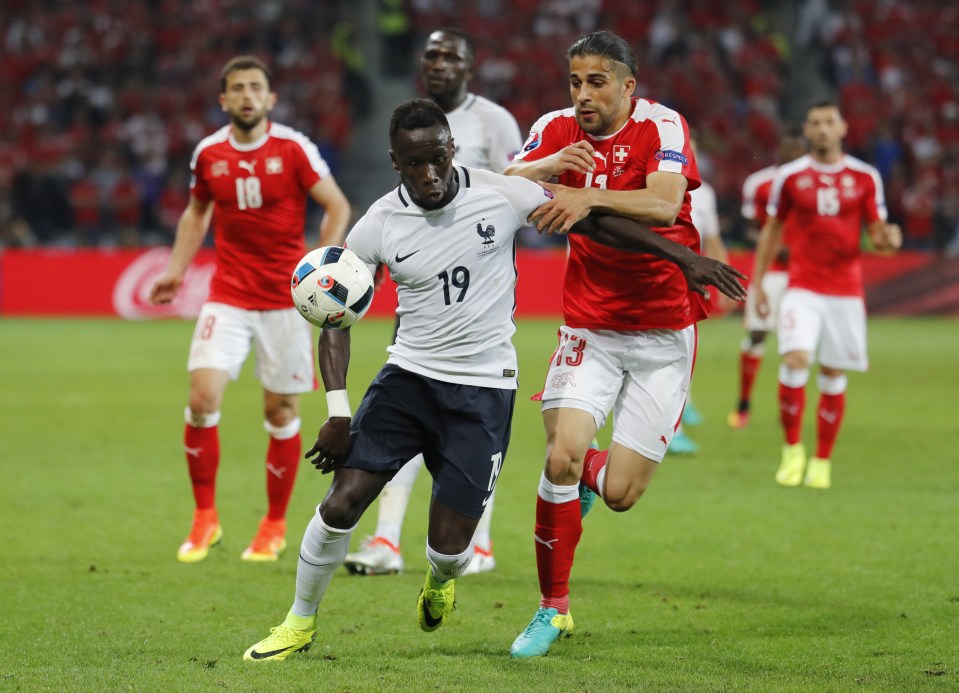  Bacary Sagna could move to Roma with his Manchester City future up in the air