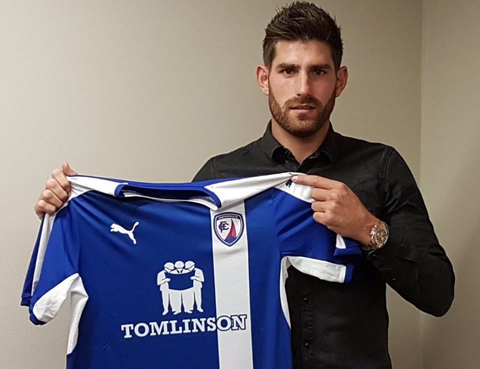 CHED EVANS SIGNS FOR CHESTERFIELD