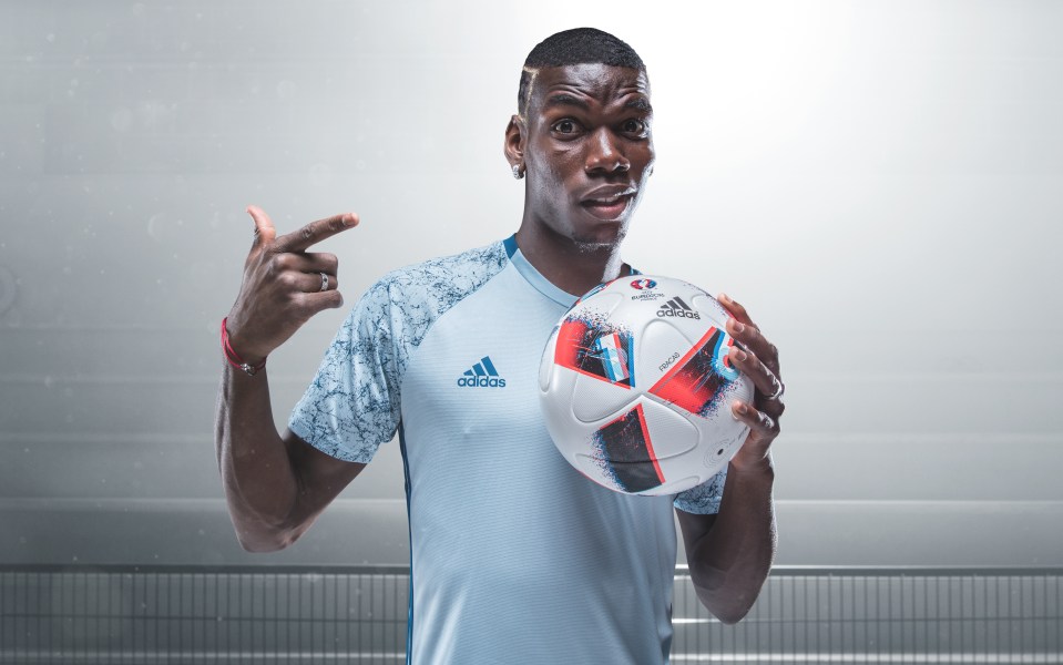 Paul Pogba with the new ball that will be used for the knockout stages