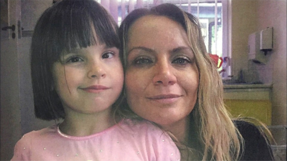  Ellie pictured with her mum Jennie Gray before she was battered to death by her dad Ben Butler