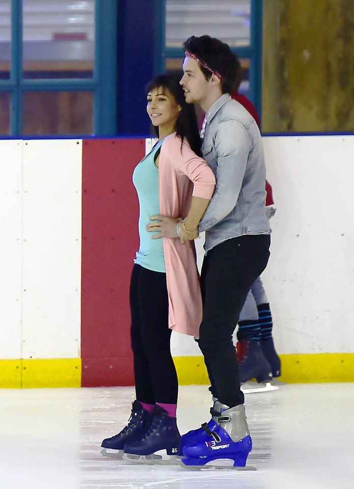 Roxanne helped her boyfriend round the ice