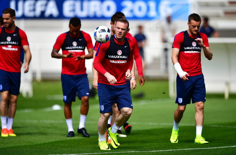 Wayne Rooney leads England out for training at their Chantilly training base