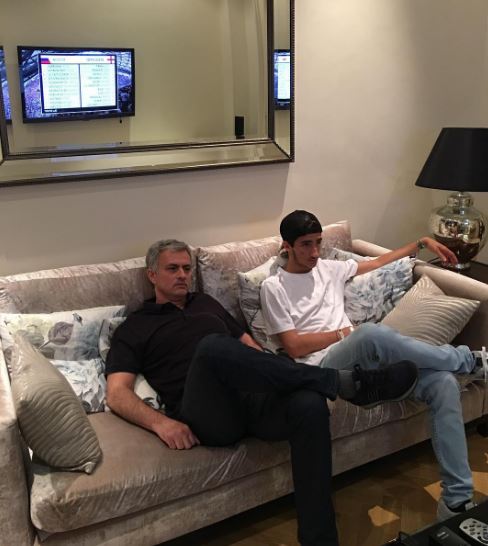  Mourinho relaxes on the sofa to watch the Euros with his son