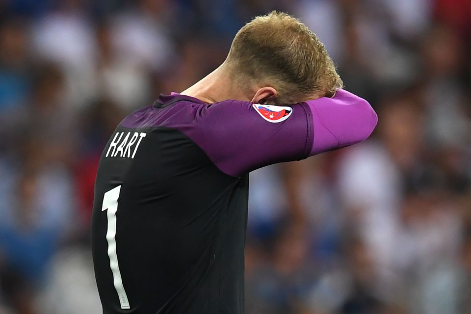  England went a goal down to Iceland when Hart really should have saved