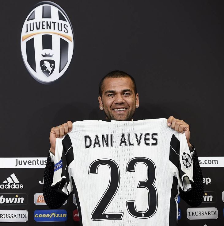  Dani Alves left Barca for Juventus this summer