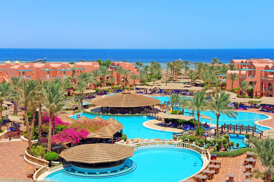  Sharm el-Sheikh is an Egyptian resort area between the desert of the Sinai Peninsula and the Red Sea