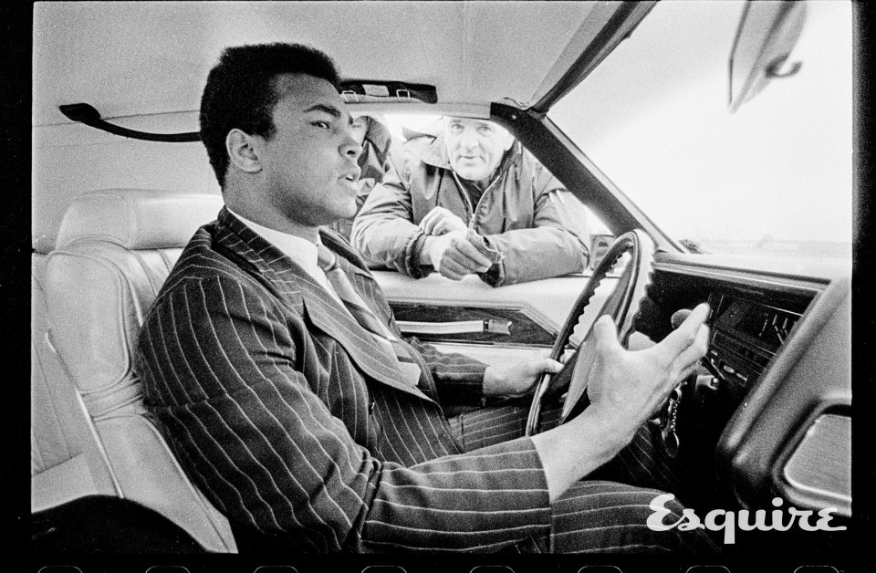 Ali on his way to watch Joe Frazier fight Jimmy Ellis at a local Philadelphia theatre