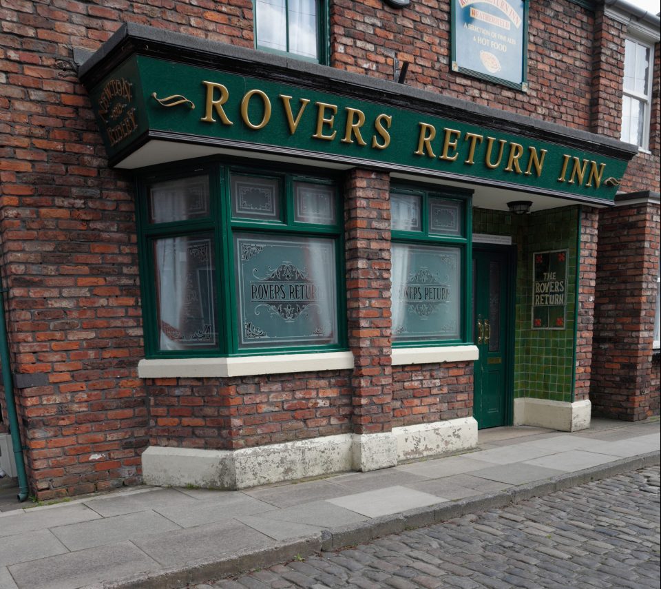  Who will be taking over the Rover's Return if Steve has to sell up to pay off Michelle?