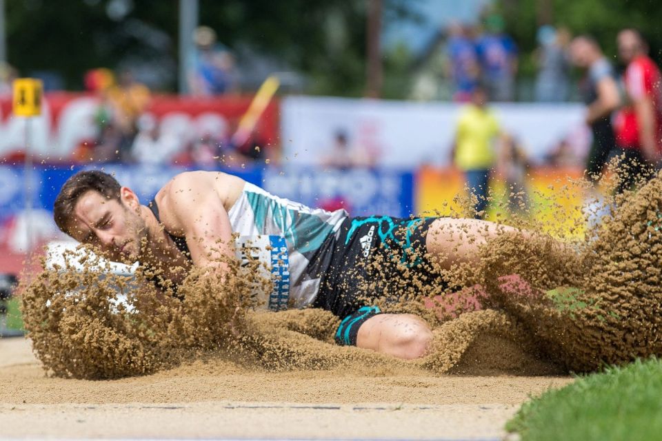  Ashley Bryant was in action at Gotzis last week aiming to qualify for the 2016 Olympic Games without his vaulting poles