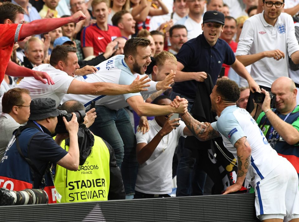  Kyle Walker shows he knows how important victory is for England followers