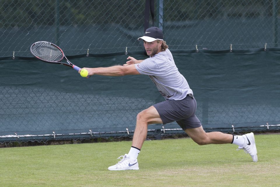  British No6 Liam Broady likens his clash with Murray to Leicester winning Prem