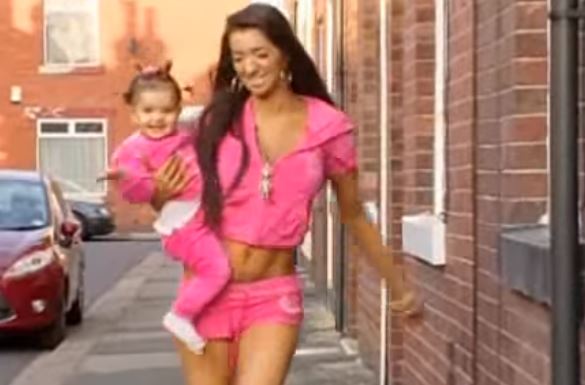  She would wear matching outfits with her daughter Destiny